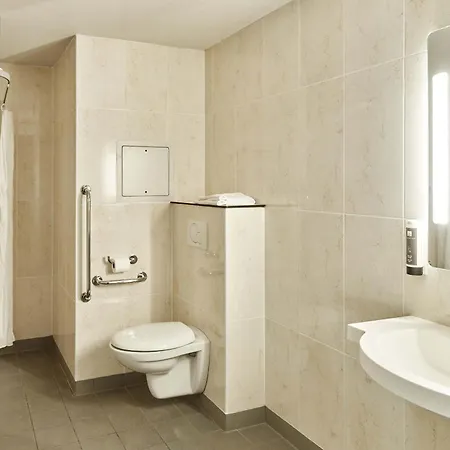 Orly Marche International 3*