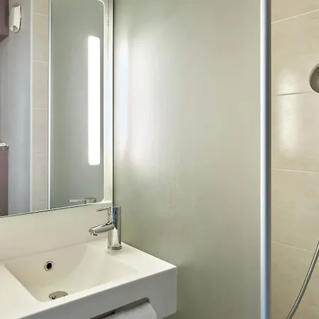 Hotel Orly Marche International 3*