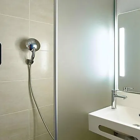 Hotel Orly Marche International 3*
