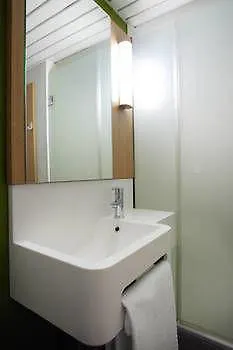 Hotel Orly Marche International