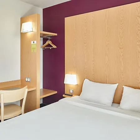 Hotel Orly Marché International