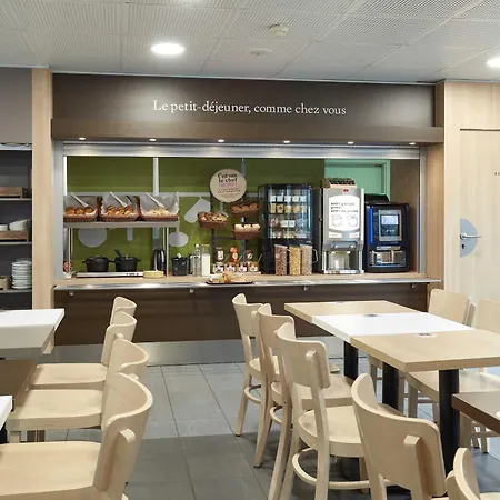 Orly Marché International Hotel 2*